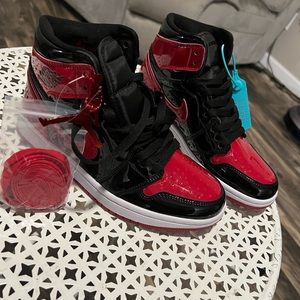 Jordan patent leather Family 1’s
